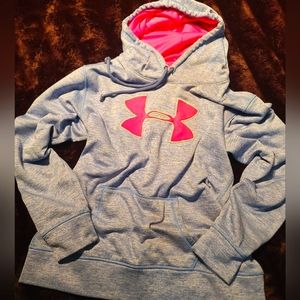 Under Armor Hooded Pullover Size L in excellent condition